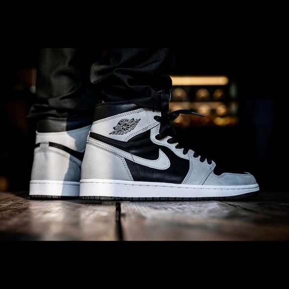 Air Jordan 1 Retro High OG Shadow 2.0